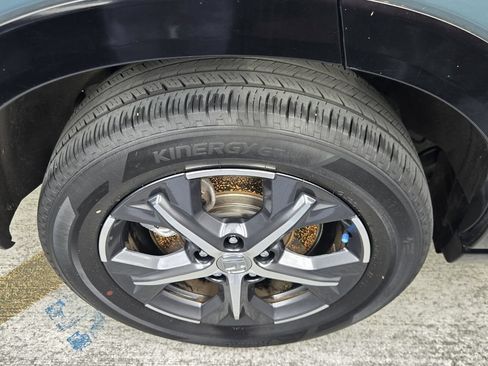 Certified 2024 Honda HR-V EX-L image 9