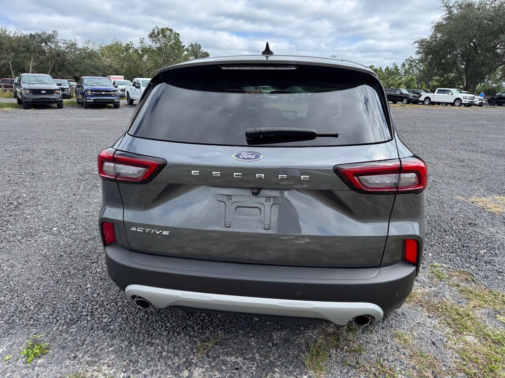 Used 2023 Ford Escape Active w/ Tech Pack #2 FWD image 5