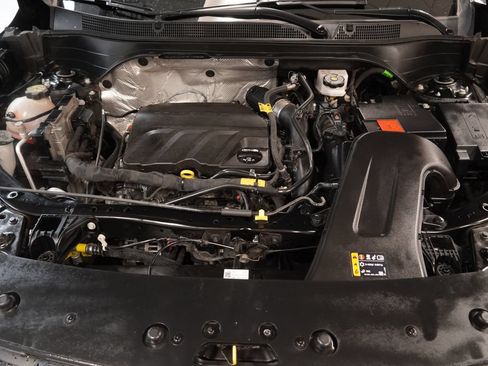 Used 2024 Chevrolet Trax LS w/ LS Convenience Package FWD image 38