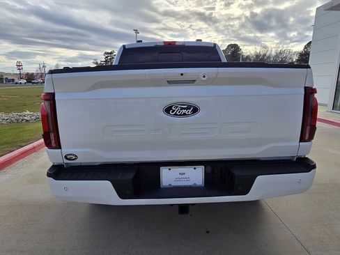 Used 2024 Ford F150 Platinum w/ FX4 Off-Road Package image 4