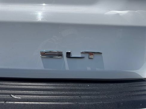 Certified 2023 GMC Yukon SLT w/ SLT Luxury Package AWD/4WD image 10