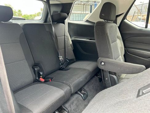 Used 2020 Chevrolet Traverse LT FWD image 12