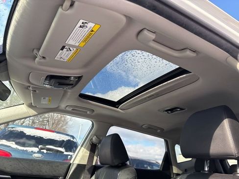 Certified 2021 Kia Seltos SX w/ SX Sunroof Package image 25