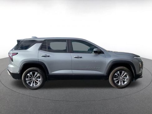 Used 2025 Chevrolet Equinox LT image 16