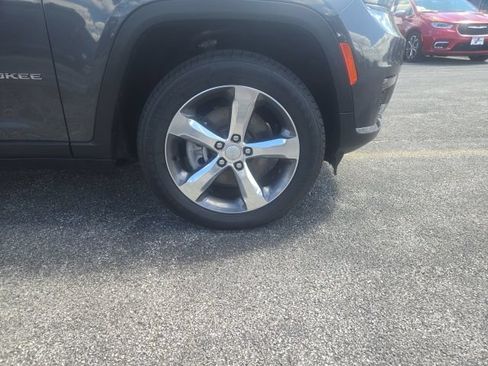 Used 2021 Jeep Grand Cherokee L Limited AWD/4WD image 8