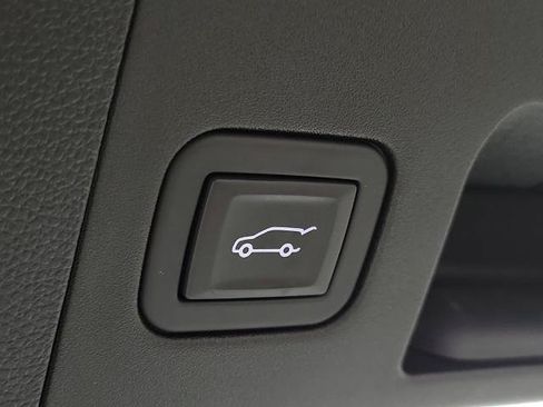Used 2024 Cadillac XT4 Sport FWD image 8