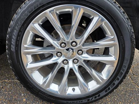 Used 2019 Cadillac Escalade Premium Luxury image 34