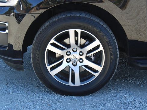 Used 2024 Ford Expedition Limited image 8