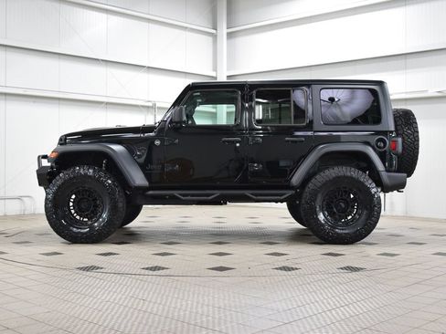 Used 2026 Jeep Wrangler Unlimited Sport AWD/4WD image 4