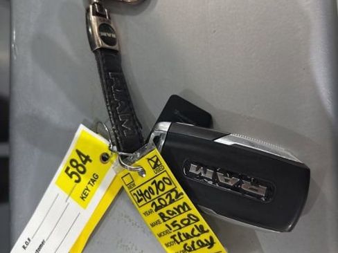 Used 2022 RAM 1500 Laramie AWD/4WD image 46