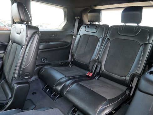 Used 2024 Jeep Grand Cherokee L Altitude AWD/4WD image 34