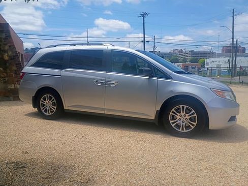 Used 2011 Honda Odyssey EX-L image 13