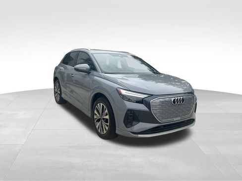 Used 2023 Audi Q4 e-tron Premium Plus w/ Premium Plus image 7