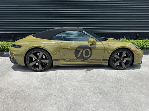 Certified 2026 Porsche 911 Carrera GTS RWD image 11