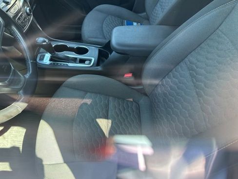 Used 2018 Chevrolet Equinox LT AWD/4WD image 6