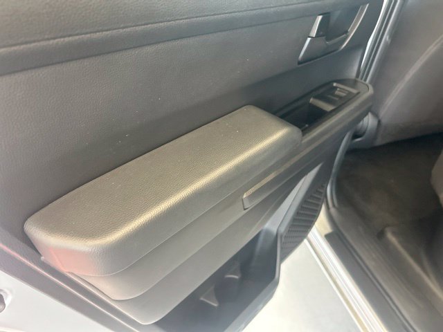 Used 2024 Toyota Tacoma SR5 AWD/4WD image 17