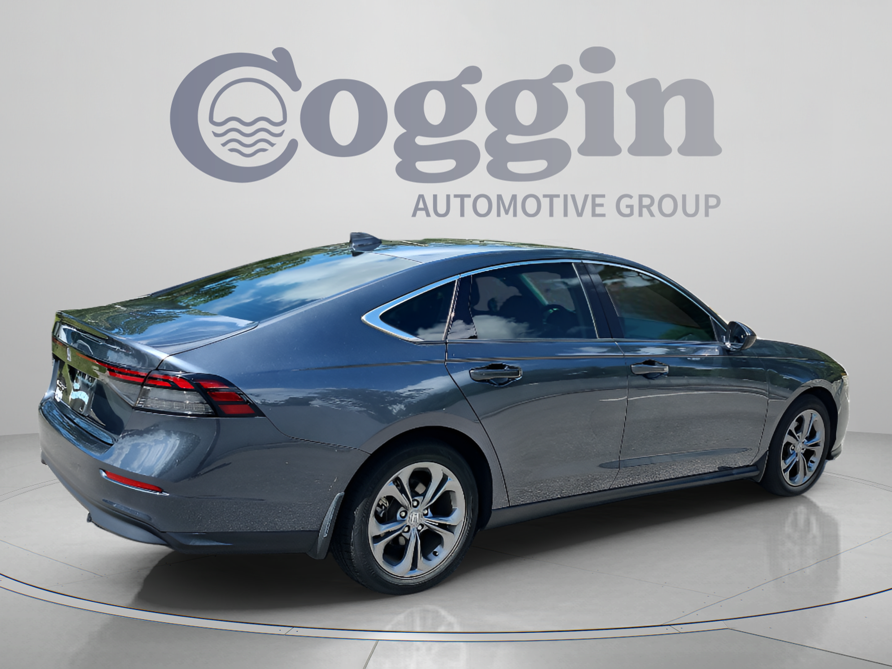 Used 2024 Honda Accord EX image 5