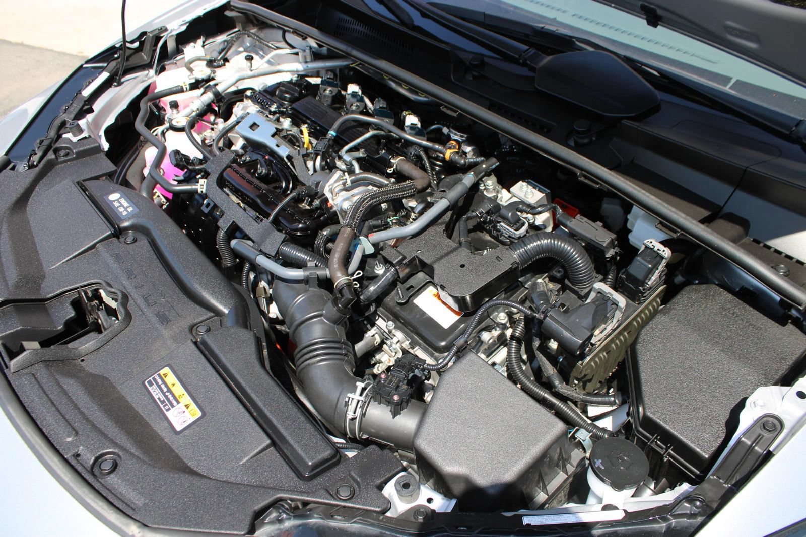 Used 2025 Toyota Prius LE FWD image 53