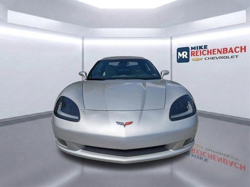 Used 2006 Chevrolet Corvette Convertible w/ Preferred Equipment Group image 9