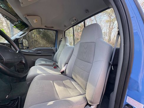 Used 2004 Ford F250 XLT image 17