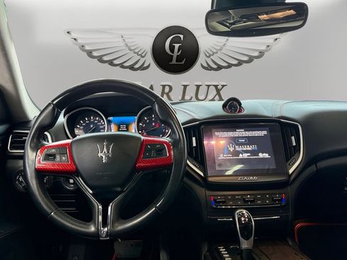 Used 2017 Maserati Ghibli image 10