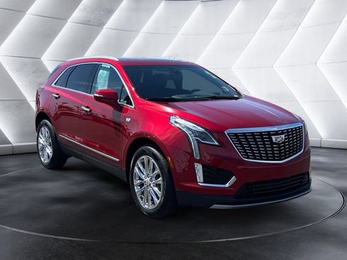 Certified 2023 Cadillac XT5 Premium Luxury w/ Platinum Package AWD/4WD image 7