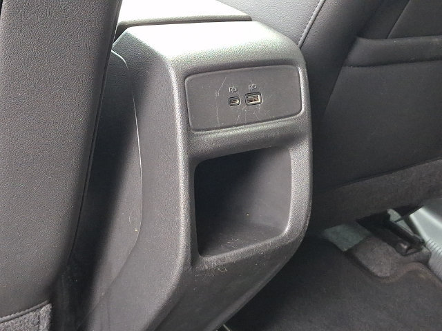 Used 2025 Chevrolet Trax ACTIV w/ Sunroof Package FWD image 22