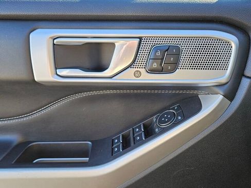Used 2023 Ford Explorer Limited w/ Equipment Group 301A image 34