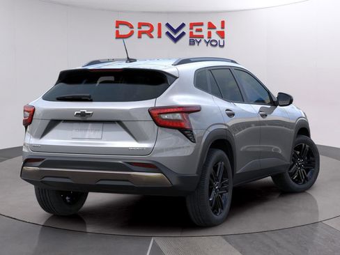 New 2026 Chevrolet Trax ACTIV image 3