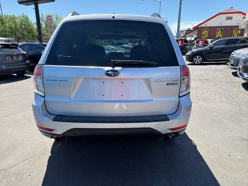 Used 2010 Subaru Forester 2.5X Premium AWD/4WD image 6