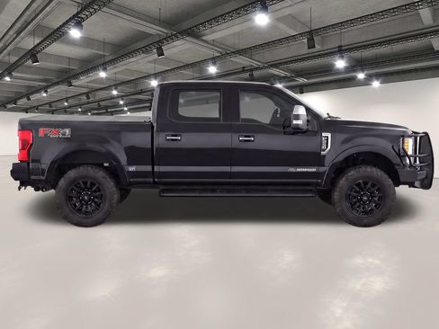 Used 2019 Ford F250 Lariat w/ Chrome Package AWD/4WD image 8