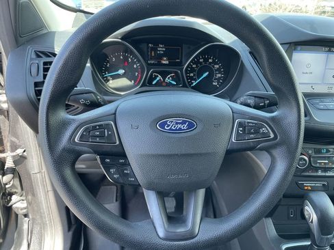Used 2019 Ford Escape SE image 15