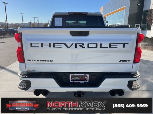Used 2021 Chevrolet Silverado 1500 RST w/ Z71 Off-Road Package image 17