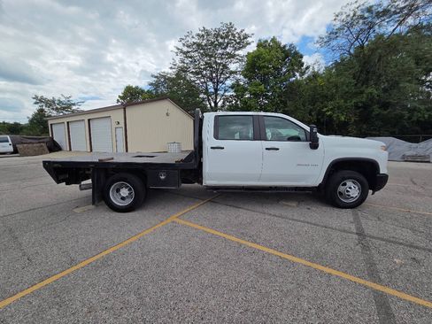 Used 2024 Chevrolet Silverado 3500 W/T w/ Snow Plow Prep Package AWD/4WD image 10