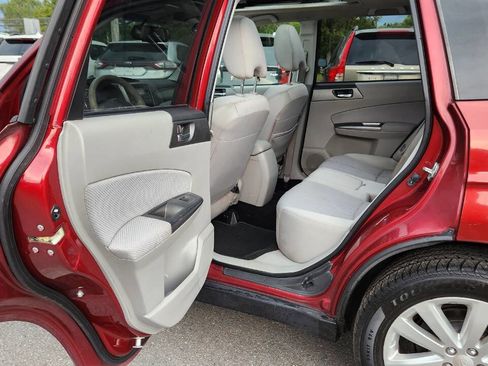 Used 2012 Subaru Forester 2.5X Premium w/ All-Weather Pkg image 28