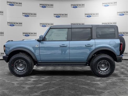 New 2025 Ford Bronco Outer Banks image 2