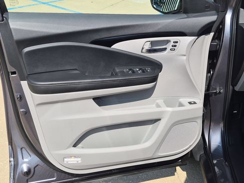 Used 2020 Honda Ridgeline RTL-E image 12