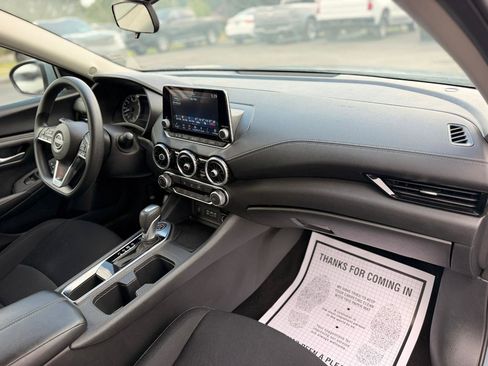 Used 2024 Nissan Sentra SV FWD image 12