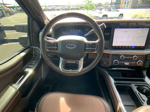 Used 2024 Ford F350 King Ranch AWD/4WD image 15