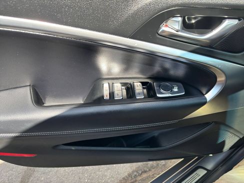Used 2026 Genesis G70 2.5T RWD image 18