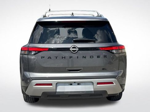 Used 2023 Nissan Pathfinder SL w/ Lighting Package (N92) FWD image 4