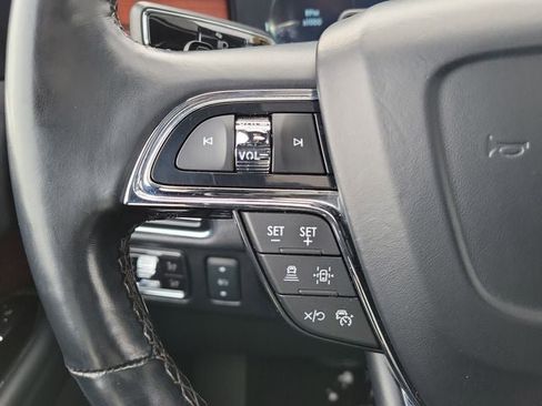 Used 2023 Lincoln Navigator Reserve AWD/4WD image 13