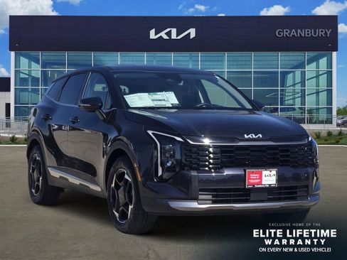 Used 2026 Kia Sportage EX FWD image 3