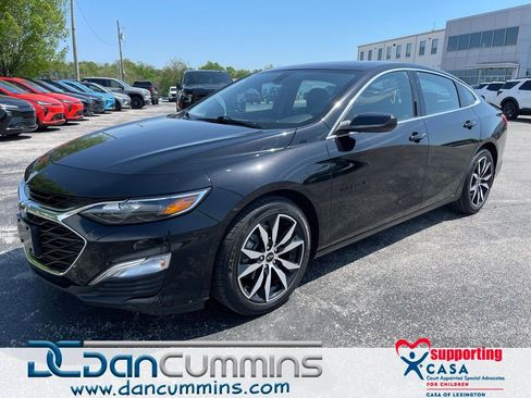 Used 2022 Chevrolet Malibu RS FWD image 1