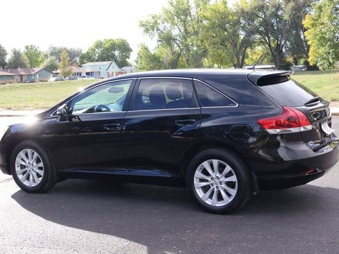 Used 2015 Toyota Venza LE image 8