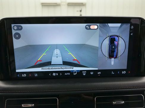 Used 2025 Lincoln Aviator Reserve w/ Equipment Group 201A AWD/4WD image 17