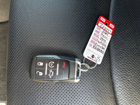 Used 2024 RAM 3500 Limited image 33