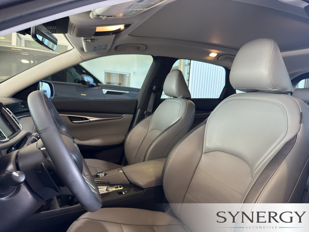 Certified 2023 INFINITI QX50 Luxe FWD image 26