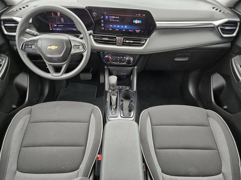 Used 2025 Chevrolet TrailBlazer LT AWD/4WD image 26