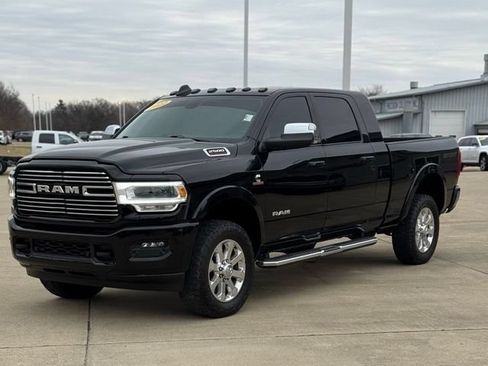 Used 2022 RAM 2500 Laramie AWD/4WD image 3